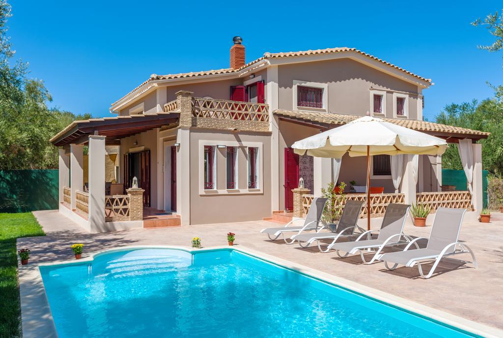 Evalexia Villa - Luxury Villa With Private Pool Near Laganas Perfect For Groups By Villa Mana Gers Kalamákion Zewnętrze zdjęcie